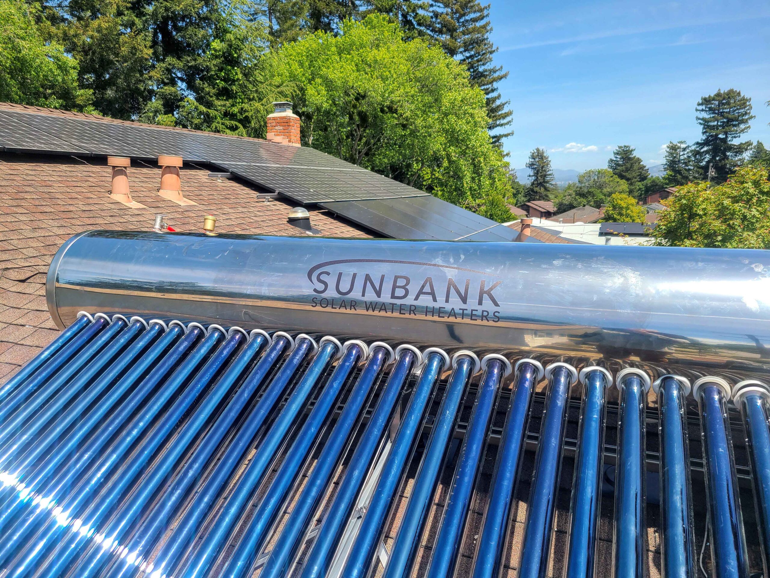 Corrosion-Resistant-Materials Sunbank Solar Water Heater Mounted on a roof